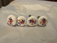 Lot Of 4 Vintage Floral Shabby Drawer Cabinet Knobs Set Porcelain Ceramic 1″