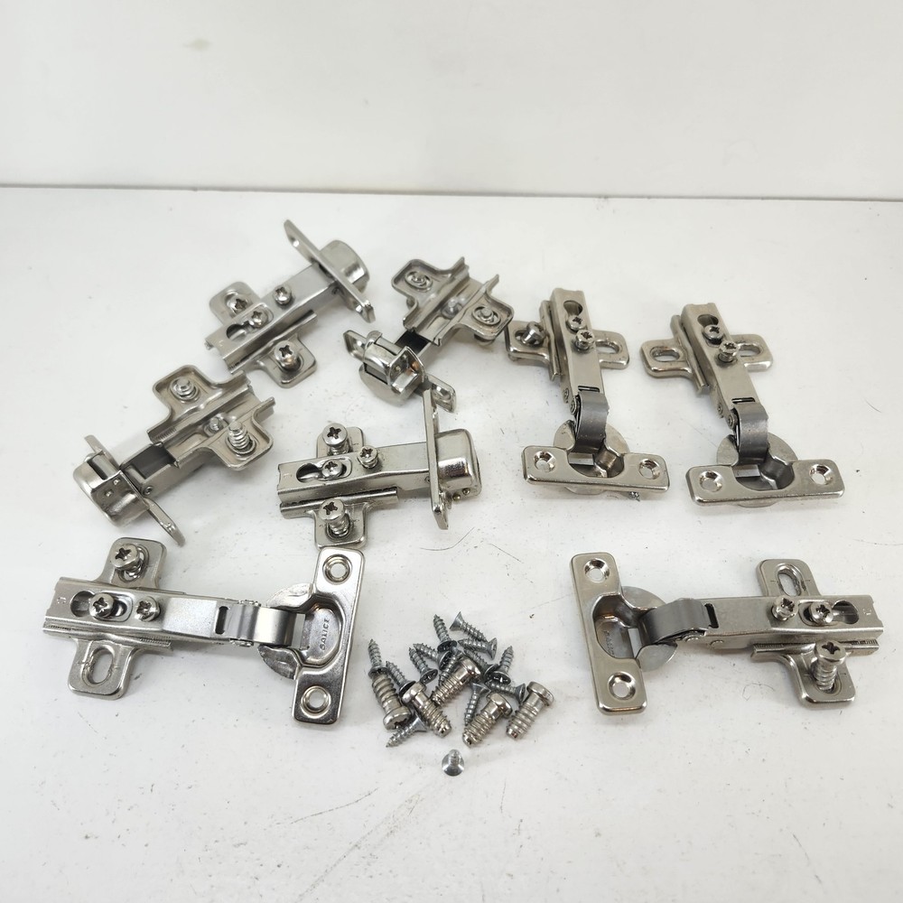 Lot of 8 Salice Series 600 Mini Cabinet Hinges C6A7 94° Half Overlay 26mm Cup