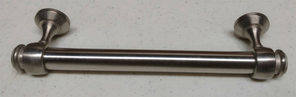 MNG 5″ Center-to-Center Satin Nickel Balance Pull Bar 85228 (HL4)