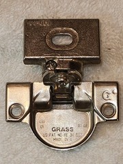 GRASS 830-33 Cabinet Hinge for 1 1/4″ overlay on face frame cabinets 850 cup