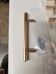 Sapphire Delta Series 3.75 in CTC Textured Cabinet Handle Pull SP-1009KN-GLD