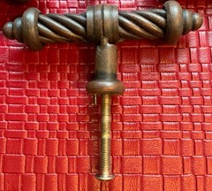 Top Knobs M629 Normandy Collection 3-5/8″ T-Shaped Twist Knob, Dark Patina (10)
