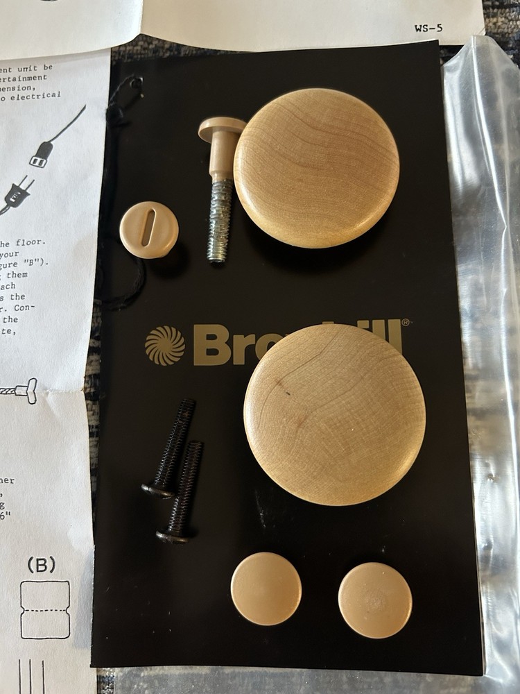 BROYHILL 2 Wood Drawer Knob, 1-3/4″ Cabinet Pull, w/Screws, Bi-Fold Closet Door