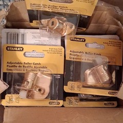 Lot Of 13 Stanley Hardware S762-260 CD26 Adjustable Roller Catches Brass Finish