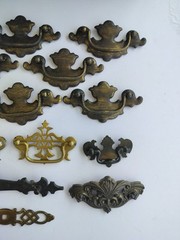 Vintage lot of 20 Brass & Metal Drawer Pulls Knobs Assorted Salvage