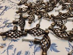Lot of 30 Spiral Twist Bird Cage Door Drawer Knobs Pulls Hardware Handles Metal