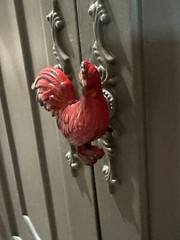 Rustic Red Solid Metal Cast Iron Drawer Knobs Pulls Roosters/Chicken Hardware