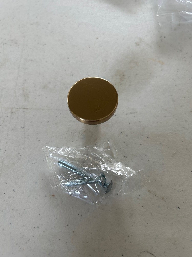 Amerock BP36904CZ Versa 1-3/8 Inch Mushroom Cabinet Knob – Champagne Bronze