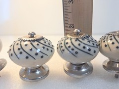 Porcelain Ceramic Vintage Design Blue & Cream Cabinet Pulls Knobs – Lot of 6