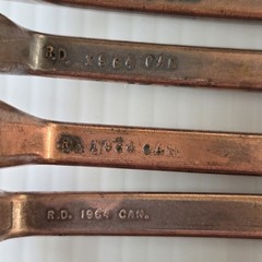 Lot of 7 Vtg Amerock Hardware Pulls Copper Color Metal Ribbed 3″ Center 1960’s
