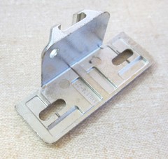 New BLUM 1-5/8″ OL Plate, Edge-Mount for COMPACT 33 Hinge, 130.1160, 130.116-01
