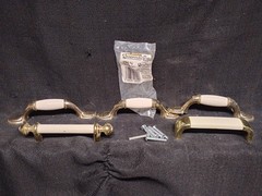 Ceramic and Metal Amerock Beige Drawer Pull Handle Knob lot of 5