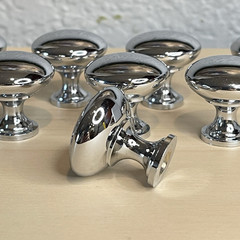Lot Of 8 Shiny Chrome Door Drawer Cabinet Pull Handles Kitchen Bathroom 1.25″ D