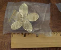Drawer Pull Lot of 2 Gold Flower Shape Decorative Handle 2.5″ Zinc Alloy
