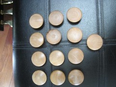 NEW 13 ROUND SOLID WOOD KNOBS DRAWER PULLS NATURAL FINISH 1.5 INCHES DIAMETER