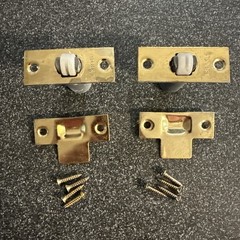 Brass Adjustable Door Ball Roller Catch & T Strike Plate, Door / Cabinet Qty 2