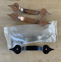 Vtg 2 Colonial Hammered Copper Cabinet Door Pull Handles & 2 Brass 4 Pc 3.25″ C