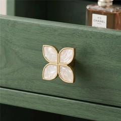 10 Pack Petal Pulls – Elegant Floral Handle for Modern Living(Large, Snowflake)