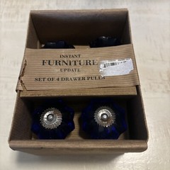 INSTANT FURNITURE UPDATE SET OF 4 DRAWER PULLS / KNOBS Blue