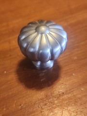 Lot Of 4 RK International Small Melon 1-1/4″ Round Flower Satin Nickel (J6)