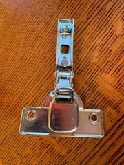 Set of 10 – Hettich 2516 5.6 110° Cabinet Hinge Full Overlay Self-Closing