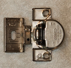 GRASS 830-33 Cabinet Hinge for 1 1/4″ overlay on face frame cabinets 850 cup