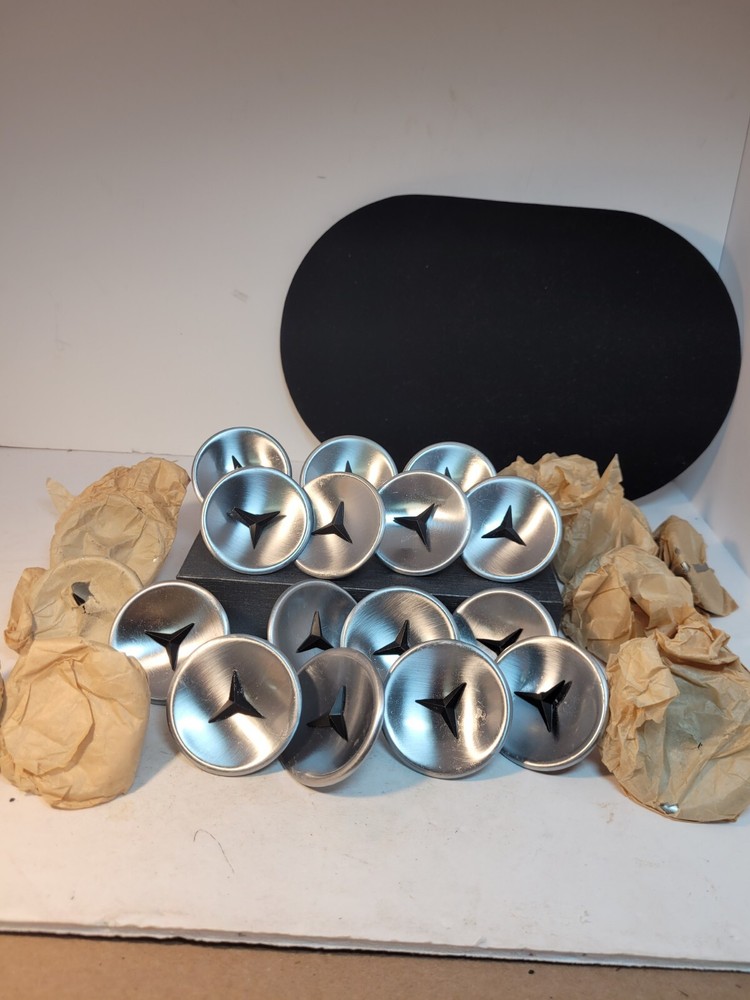24 Retro Amerack Atomic Dresser Cabinet Knobs Chrome Black Center New 2″ Classic