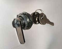 Cam Locks Cabinet Locks, 5/8-7/8″ Hole Diameter, 1/8-1/4″ Installation Panel.