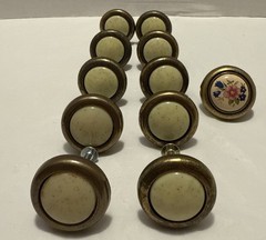Lot of 10 +1 Vintage Brass Almond Round Cabinet Drawer Pulls Knob Mushroom 1.25″