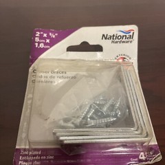 National Hardware N113-308 2″ X 5/8″ Zinc Plated Corner Braces 4 Pack