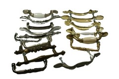 H71 – Lot of 17 Assorted Drawer, Cabinet Handles, Pulls, Brass, Chrome, Brushed