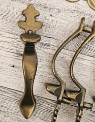 9 Vintage Amerock Carriage House Cabinet Drawer Pulls Handles & Back Plates