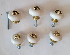 Lot of 6 White Porcelain And Solid Brass Cabinet Drawer Knobs 1 1/8″ Wide