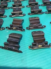Lot of 22 Amerock Self Closing Cabinet Hinge 4000D-2 Antique Brass Bronze Color