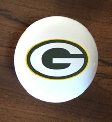 GREEN BAY PACKERS WHITE CERAMIC KITCHEN CABINET DRESSER KNOB DECOR