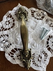 GlideRite Hardware Handle Pulls Antique Brass/Gold 3in C-C, 5-Pack ZYN-4116-AB