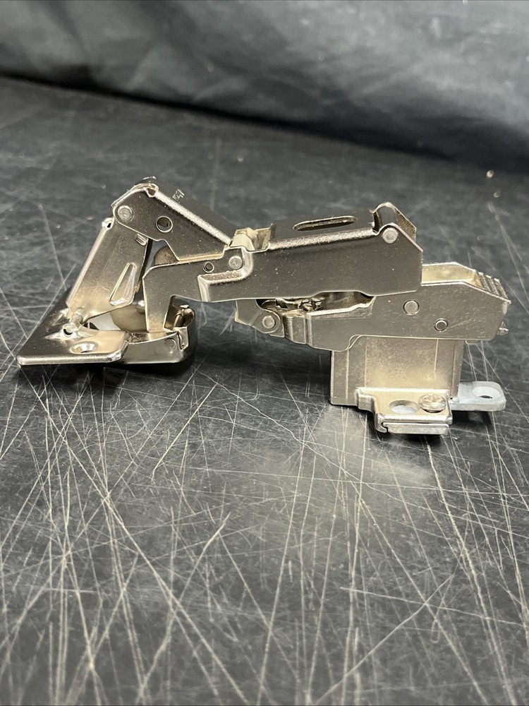 Blum Cabinet Hinge 70.655-01.01, Nickel, w/ 175H719-02.22 Clip-On Base Plate