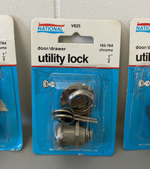 National 3 NEW Hardware Chrome 1/2″ Door Drawer Utility Lock Key 183-764 V825
