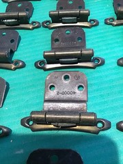 Lot of 22 Amerock Self Closing Cabinet Hinge 4000D-2 Antique Brass Bronze Color