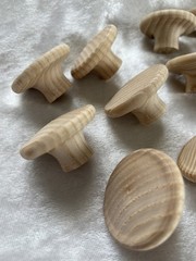 18 Unfinished Wooden Cabinet / Drawer Knobs app. 1-3/4″ X 1″ Home Decor