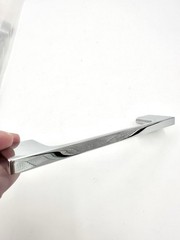 Richelieu Modern Metal Pull 8160 Chrome – Lot Of 10 – 6 3/8” LENGTH BP8160128140