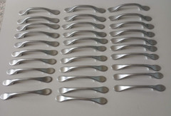 Lot of 31 Matte Chrome Silver Cabinet Handle Pulls Kitchen Hardware 5″ Long
