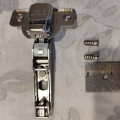Mepla 130° Clip Cabinet Hinge 358 B & Mounting Plate Overlay Self-Closing Screws