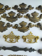 Vintage lot of 20 Brass & Metal Drawer Pulls Knobs Assorted Salvage