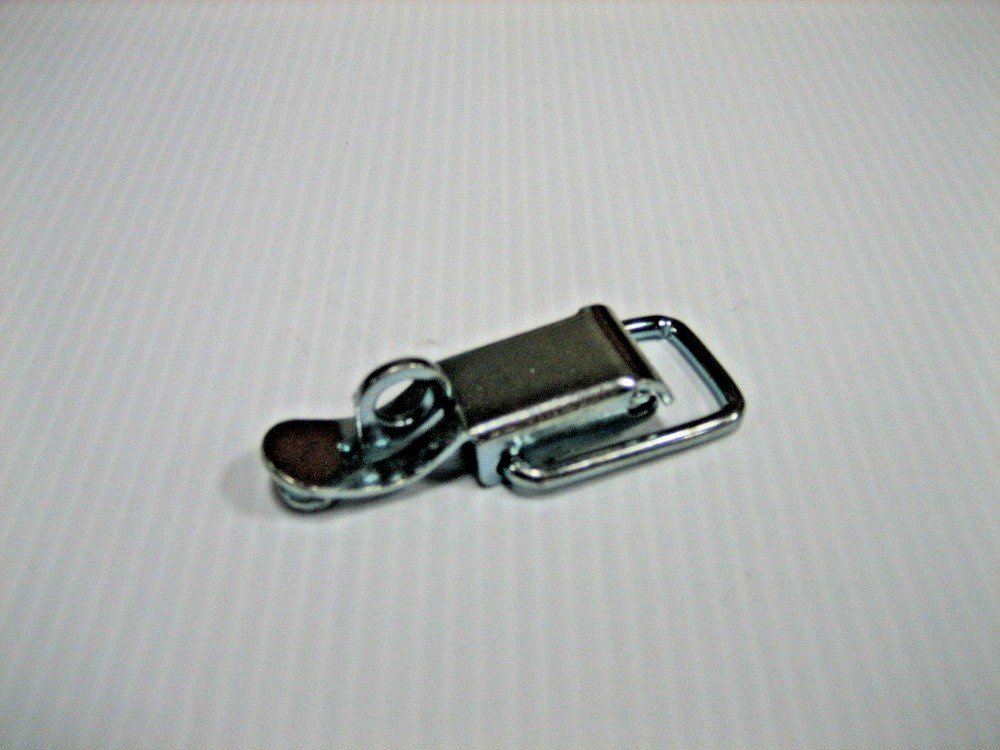 (1) 207 STRAIGHT LOOP LATCH HHC 207 ZF – Nielsen Hardware – Made in USA.