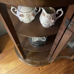 DEFECTIVE other see details Vintage Curio Cabinet With Curved Front Appr G3D