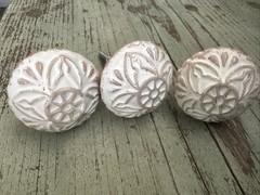 Distressed Pink Medallion Embossed Knob Door Drawer Pull Cabinet Dresser Set 3