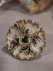 8 Vintage Knob Ajax Provincial Ivory Gold 1 1/4″ Round Furniture Pull Hollywood