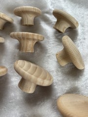 18 Unfinished Wooden Cabinet / Drawer Knobs app. 1-3/4″ X 1″ Home Decor