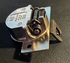 GRASS 830 Cabinet Hinge – TIGHT SPRING ACTION & CLEAN – Discontinued